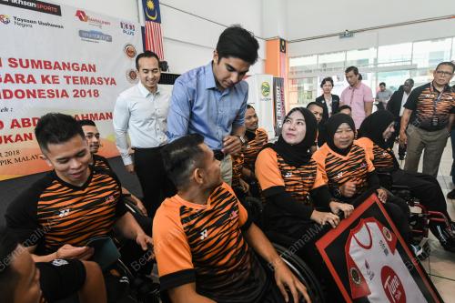 KL08_28092018_PARA_BN201809248807