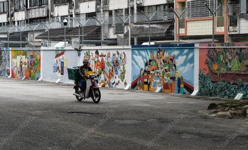 PENGHASILAN MURAL DAN GRAFITI PASAR BORONG KL