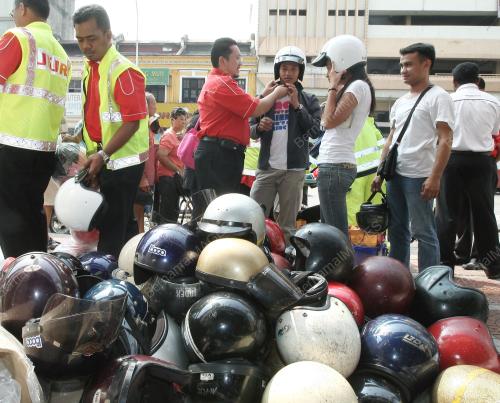 KEMPEN ADVOKASI KESELAMATAN JALAN RAYA
