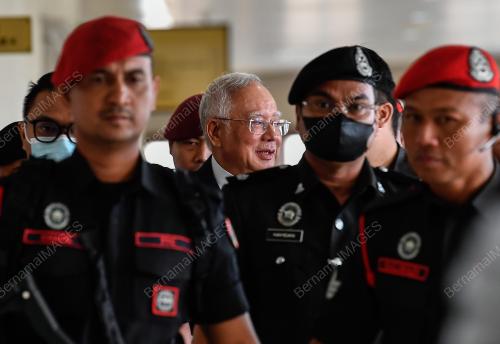 DATUK SERI NAJIB TUN RAZAK
