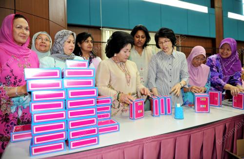 DATIN SERI ROSMAH MANSOR