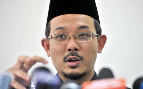 DR YUSRI MOHAMAD