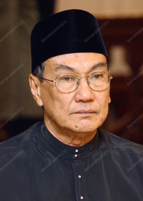 ZAKI TUN AZMI