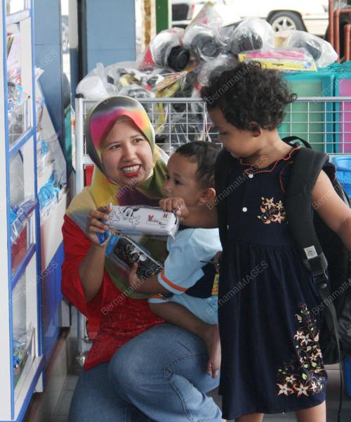 KEMBALI KE SEKOLAH