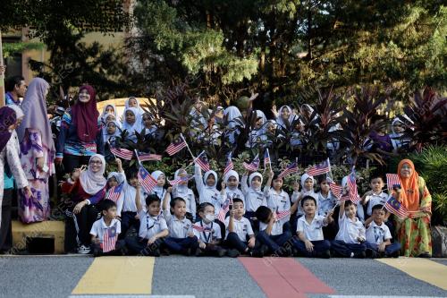 ISTIADAT KEBERANGKATAN BALIK YANG DI-PERTUAN AGONG KE-16