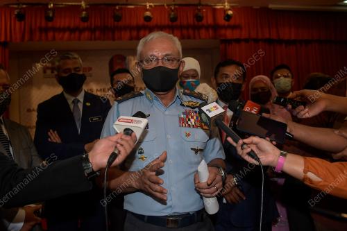 TAN SRI AFFENDI BUANG