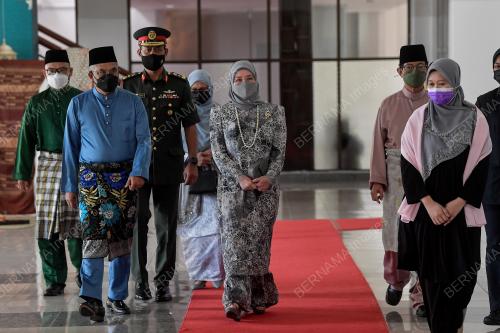 TUNKU HAJAH AZIZAH AMINAH MAIMUNAH ISKANDARIAH