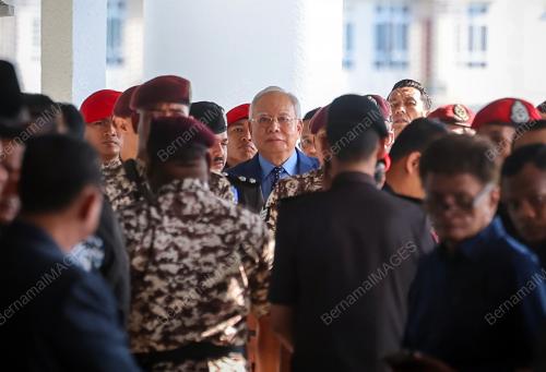 DATUK SERI NAJIB TUN RAZAK
