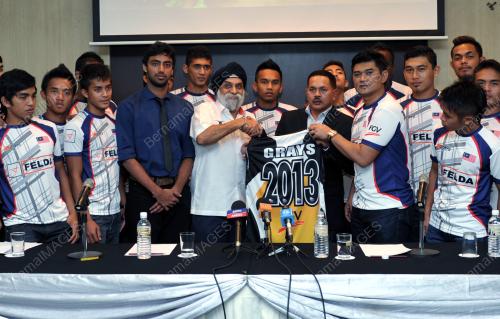 KL08_30112013_SKUAD_HOKI