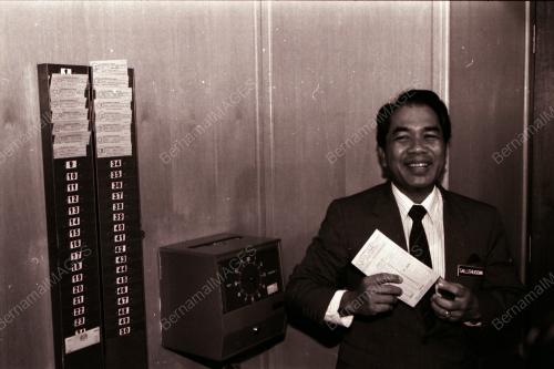 TAN SRI SALLEHUDDIN MOHAMED