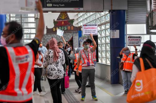 PERTUKARAN WAKTU PUNCAK LRT
