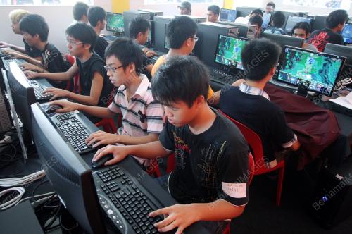 KL08_310508_CYBER_GAMES