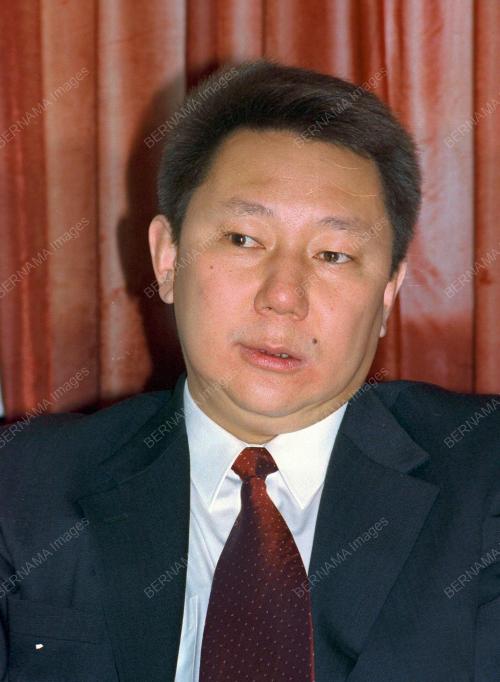 KL09-110_11032001