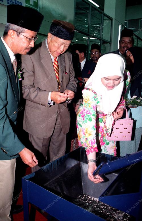 KL09-11_09_2000_AGONG_BANK_NEGA_13012016