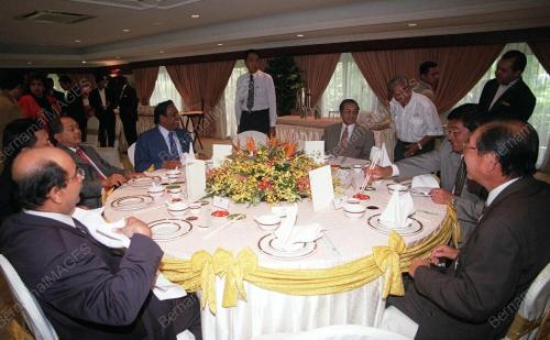 KL09-14_02_2001_MAHATHIR_19012016
