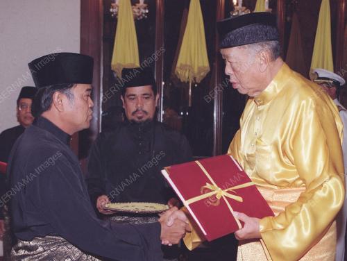 SULTAN SALAHUDDIN ABDUL AZIZ SHAH