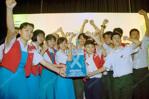KL09-21_02_2001_HIV-ICEBERG_19012016