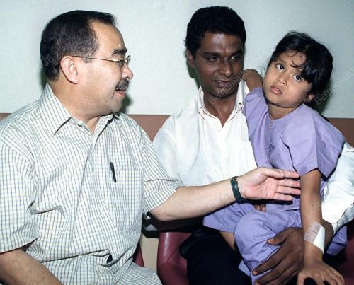 KL09-25_06_2000_AZIZ_LAWAT_NURU_08012016