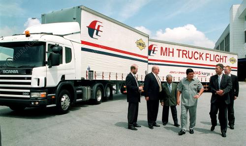 KL09-26_09_2000_FLIGHT_TRUCK_13012016
