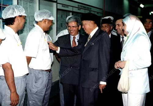 KL09-29_06_2000_AGONG_NESTLE_08012016
