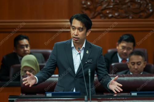 ADAM ADLI ABDUL HALIM