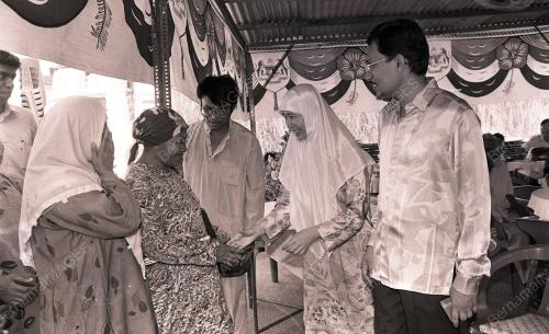 KL09_010190_RUMAH_TERBUKA