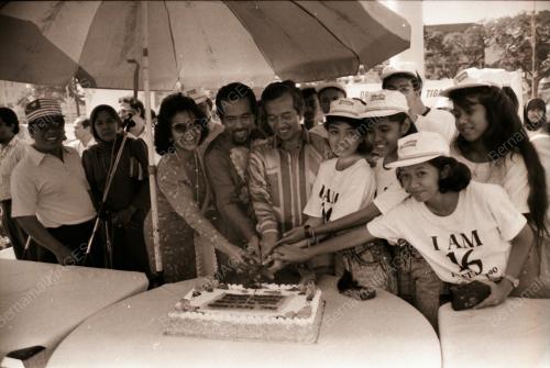 HARI WILAYAH PERSEKUTUAN 1990
