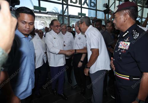 DATUK SERI ANWAR IBRAHIM