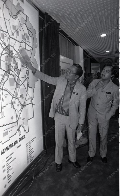 MENTERI WILAYAH PERSEKUTUAN