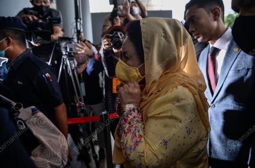 DATIN SERI ROSMAH MANSOR