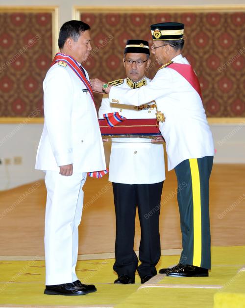 KL09_01102013_AGONG