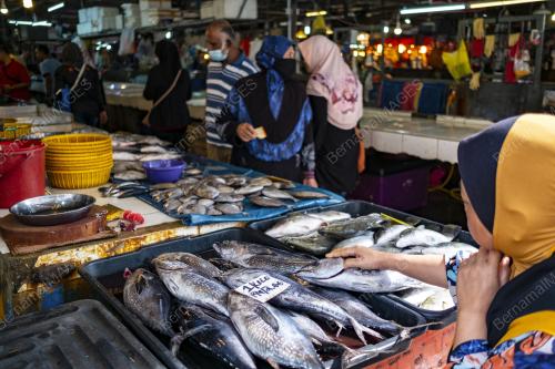 TINJAUAN HARGA BARANG KEPERLUAN HARIAN