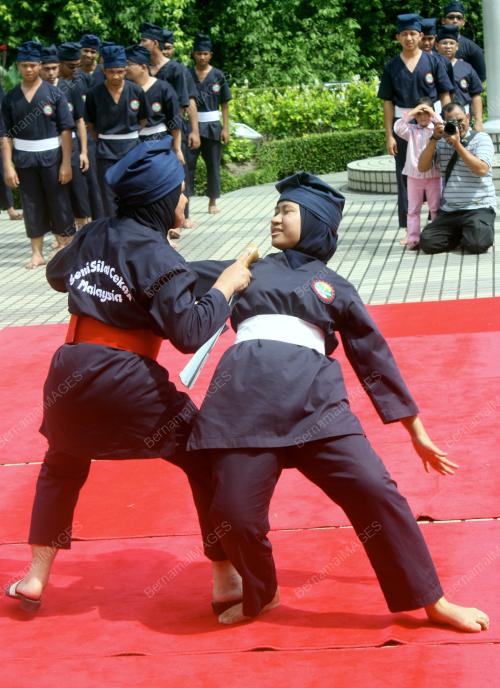 KL09_02032013_MUZIUM_DIRAJA