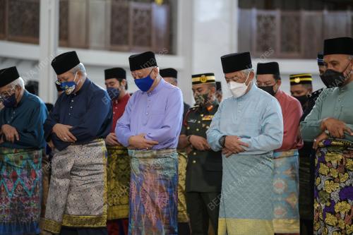 AL-SULTAN ABDULLAH RI'AYATUDDIN AL-MUSTAFA BILLAH SHAH
