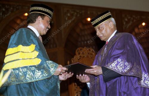 SULTAN HASSANAL BOLKIAH
