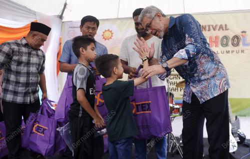 KL09_02122018_KHALID_BN201812015226