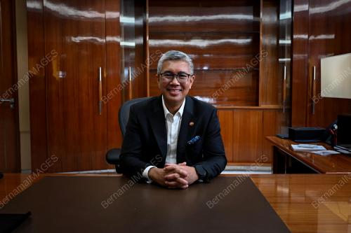 TENGKU DATUK SERI ZAFRUL ABDUL AZIZ