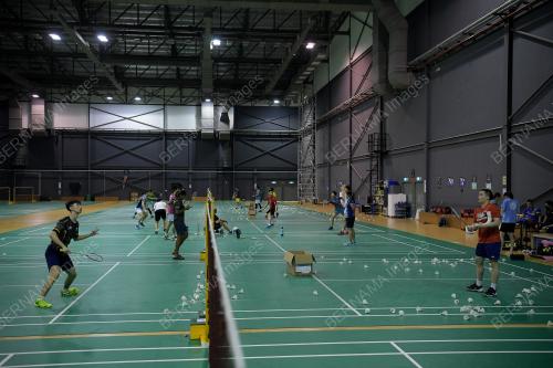 LATIHAN_BADMINTON