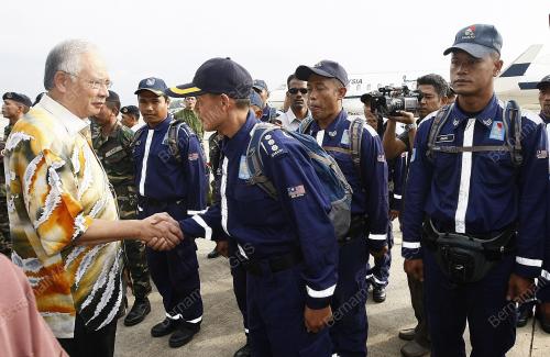 MOHD NAJIB TUN ABDUL RAZAK