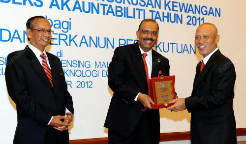 KL09_03102012_ANUGERAH