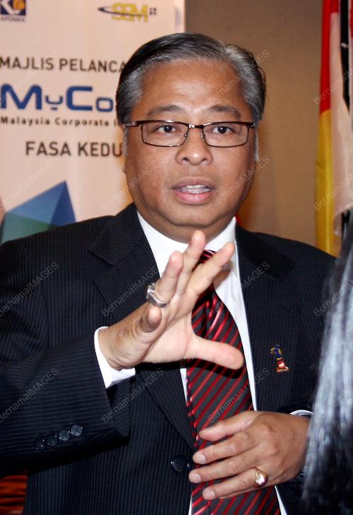 ISMAIL SABRI YAAKOB