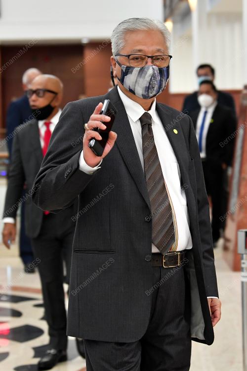 DATUK SERI ISMAIL SABRI YAAKOB