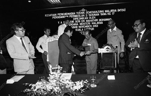 KL09_04022015_BUKA_MTSU