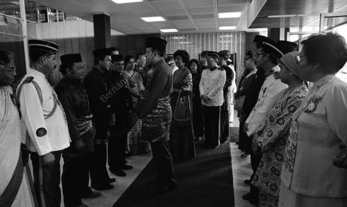 KL09_04022015_PENGURNIAAN_BINTANG