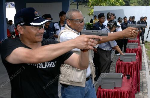 HISHAMMUDDIN TUN HUSSEIN