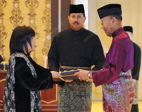 KL09_04042012_PELANTIKAN