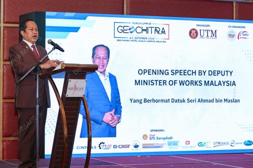 DATUK SERI AHMAD MASLAN