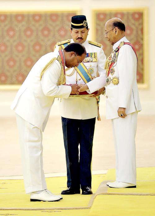 KL09_04122014_AGONG