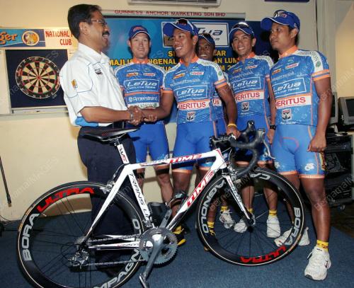 LE TUA CYCLING TEAM