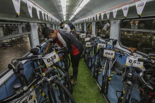 KTMB TAWAR PERKHIDMATAN TREN SEWA KHAS BAWA BASIKAL
